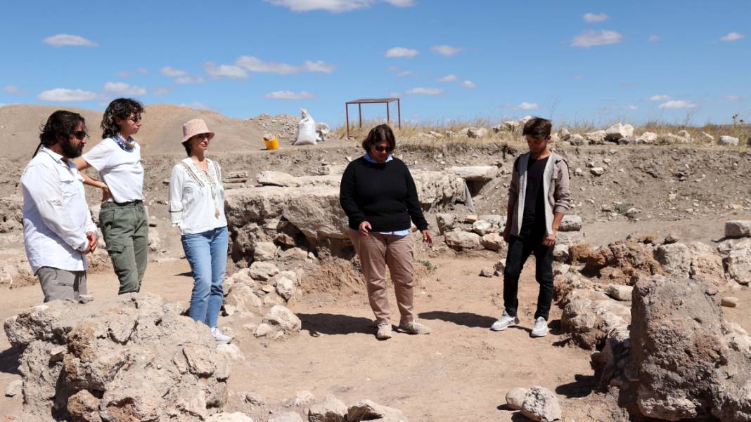 Sivas'ta heyecanlandıran keşif! Tam 3 bin 800 yıllık 3